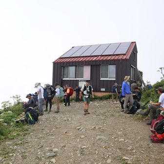 肩ノ小屋