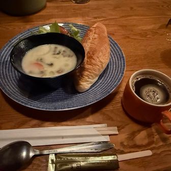 朝ごはん🥖
シチューが最高😋