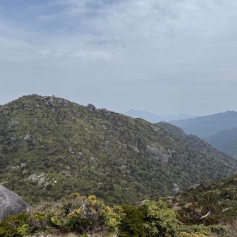 さぁ、ミッション完了。今度こそ下山
振り返って黒味岳