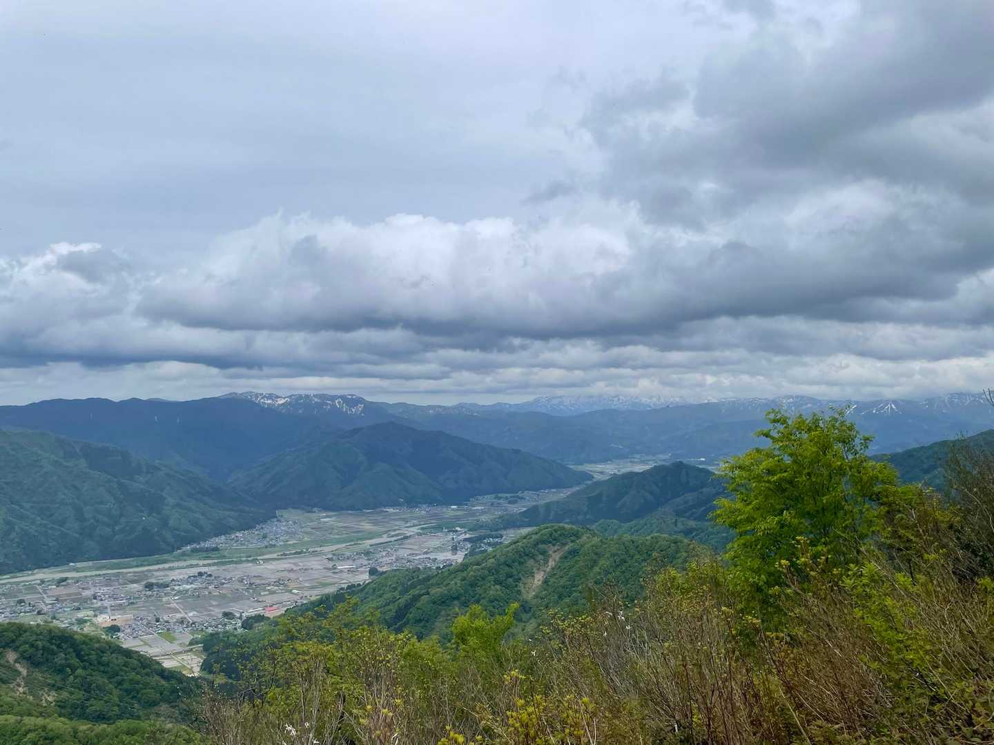 山頂到着🎶
開けていて眺めがすごくいい山です✨