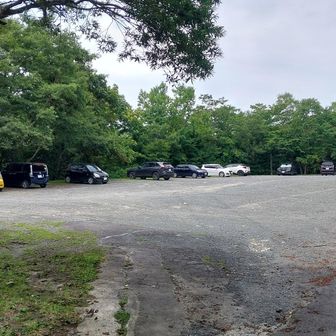 下山時の黒檜山登山口駐車場の様子。