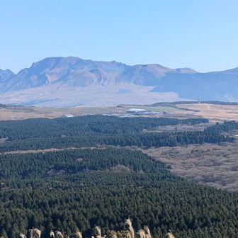 観音の寝姿も、今日はとってもきれいに見えるとのことで、最高の景色の日にこの山に来れたことに感謝です✨