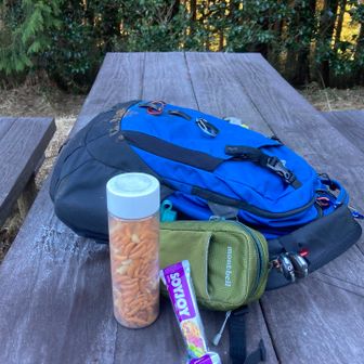 ココまで2時間前と同じタイム
湯本まで頑張ろうかと思ったが膝のダメージを恐れて前よりペースを落とした。
多少ペース遅くても金時から頑張れれば前の時のタイムよりだいぶ早くなるはず。