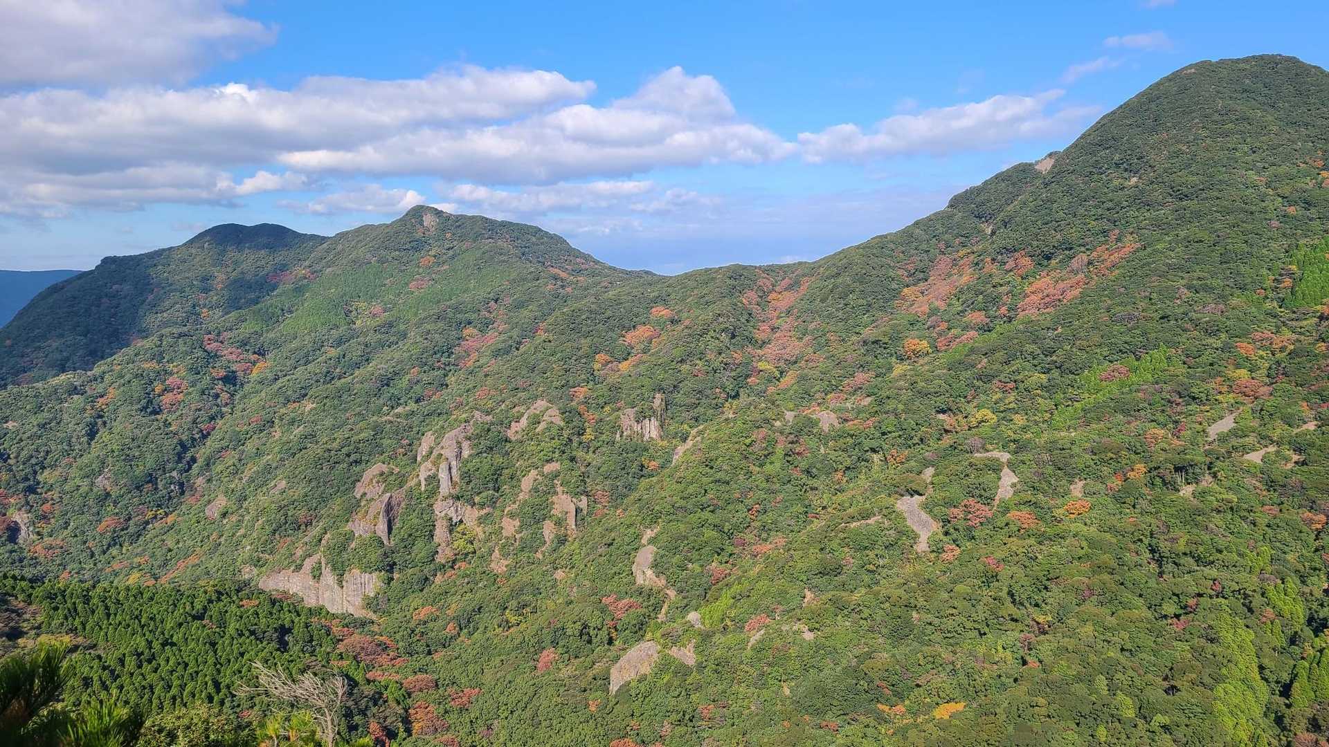 最強低山の呼び声高い、スリル満点の黒髪山定番コースの写真