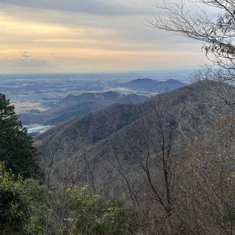 山頂からの展望、秩父多摩方面⛰️⛰️⛰️