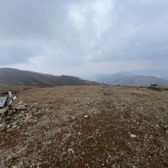 東雨乞
帰りは沢づたいのルートを行きます