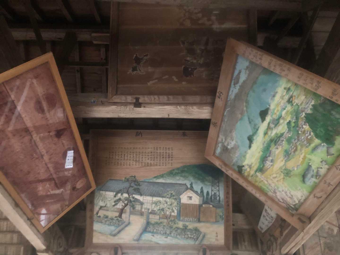 由来⁉️の奉納画がたくさん😲