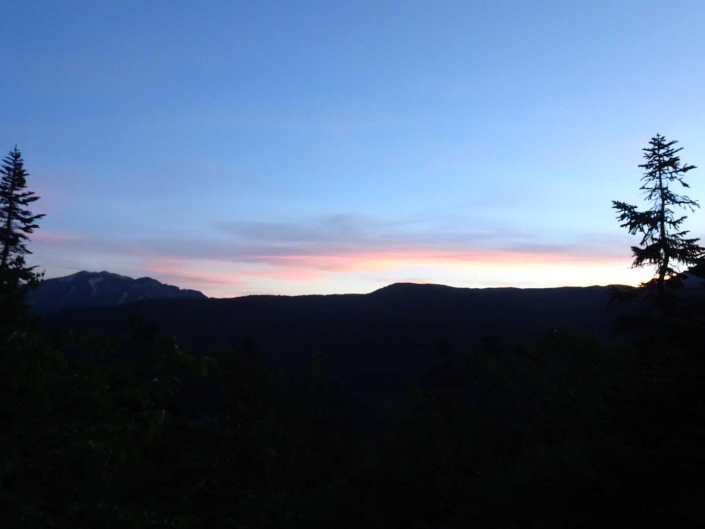 夜は一面の星空
翌朝すっきり☀️晴れ渡る中
