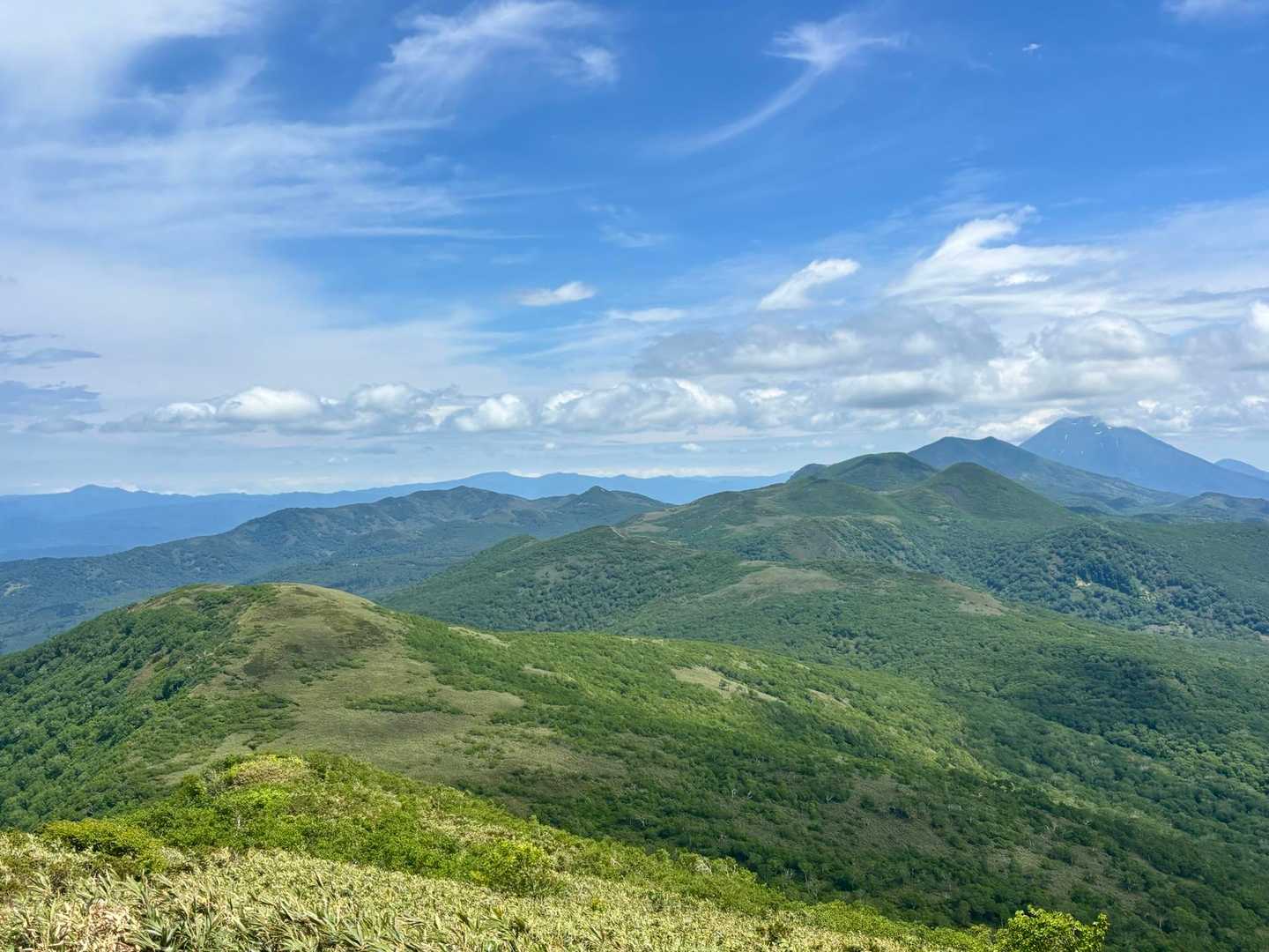 山頂では風が強くて困りましたが、この辺りでは気持ち良い