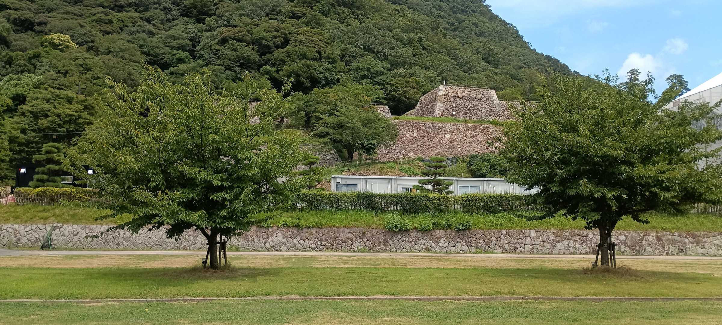 久松山-本陣山 縦走コースの写真