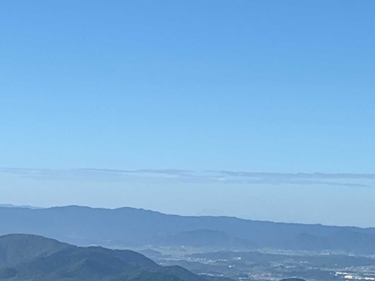 鷹取山から雲仙岳が見えますね👀⛰