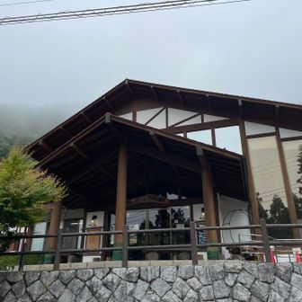栃寄森の家