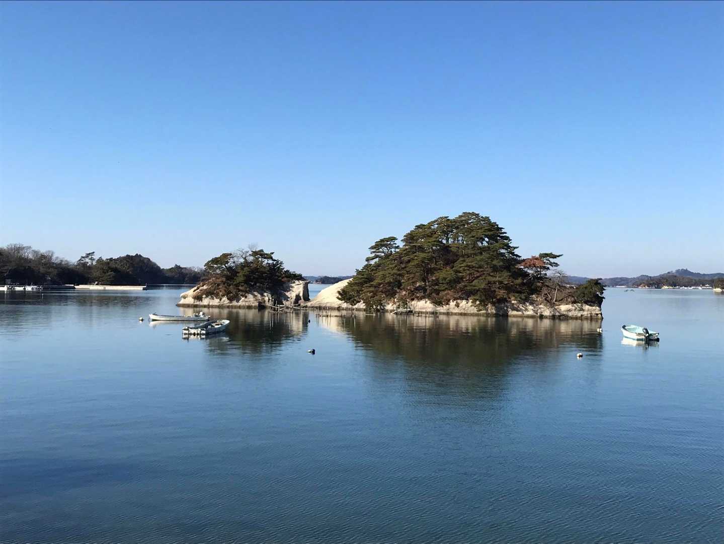 空の青&海の青