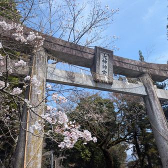 大神神宮、地元の呼び方からすると「オンガ神宮」と読むべきか‥