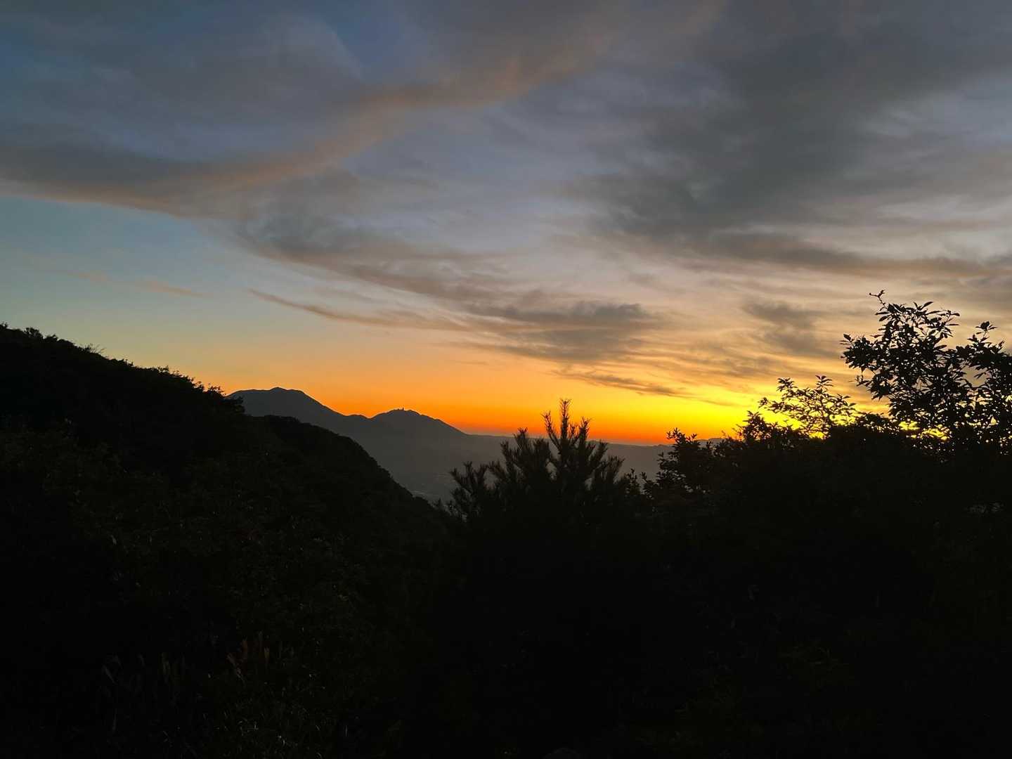 登山口より