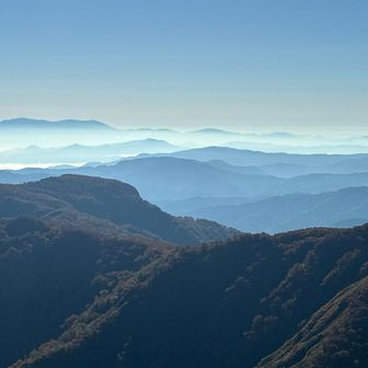 遠く蔵王連峰