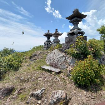 戸神山に到着