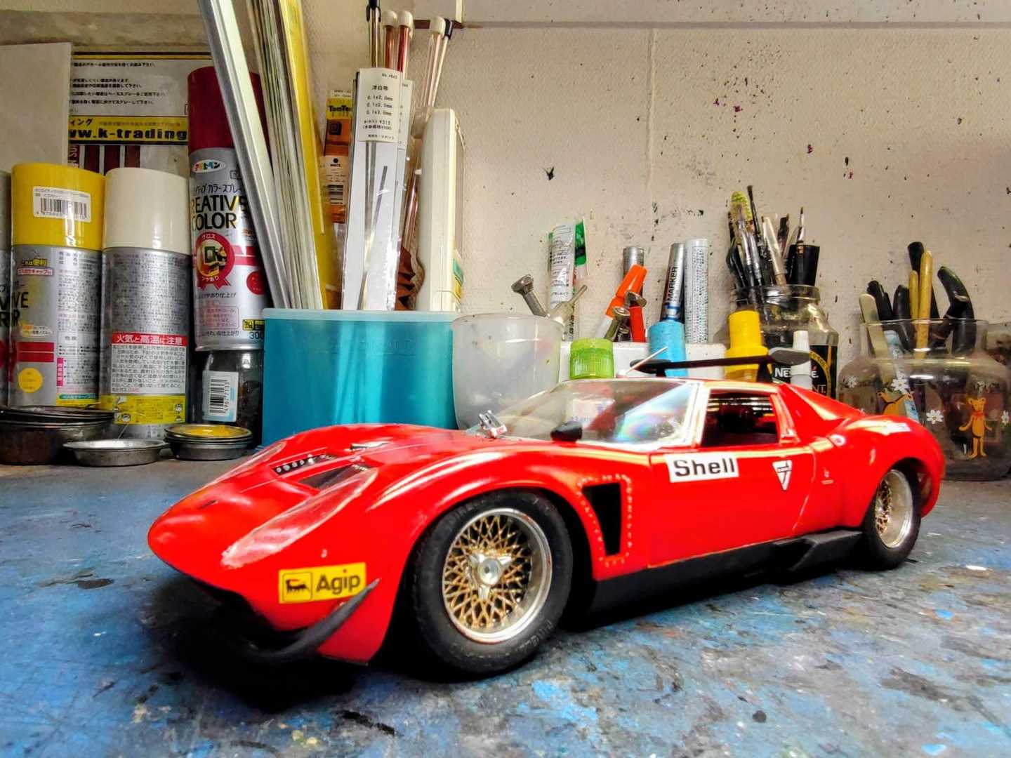 アオシマ 1/20(≒21cm) ランボ / あつ志 🦧さんのモーメント