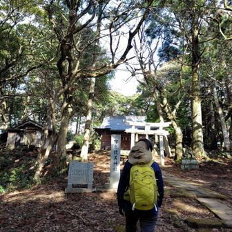 布自岐美神社ふじきみじんじゃ⛩️へ
主祭神 都留支日子命
つるぎひこのみこと
武道の神様 だそうです
🌿🙏✨
