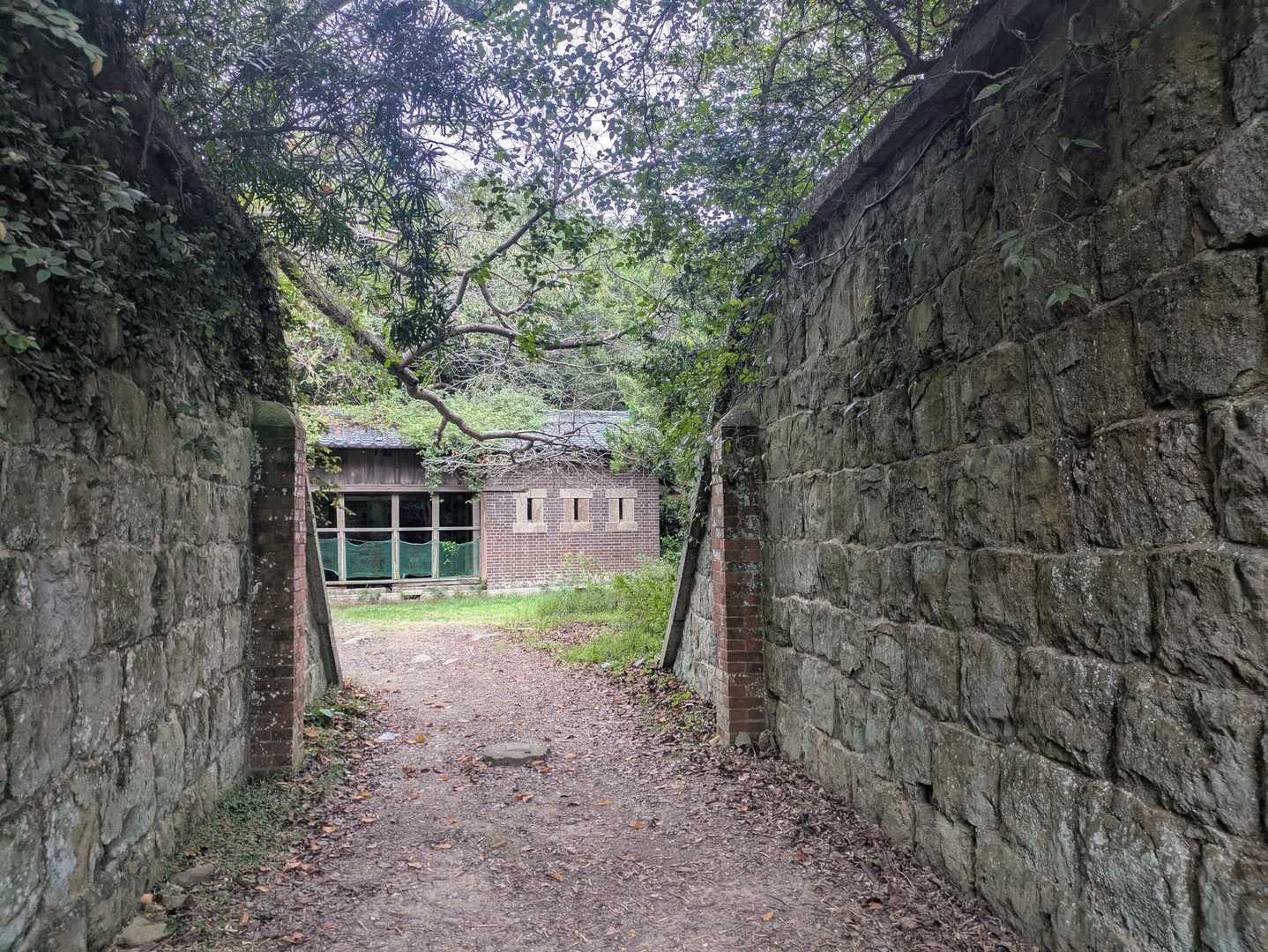 野奈浦桟橋-タカノス山-第3砲台跡-南垂水広場 周回コースの写真