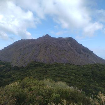 こちらからの顔は同じ？
地震後、諫早からは少し変形？