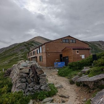 雨やんだので山荘パチリ！