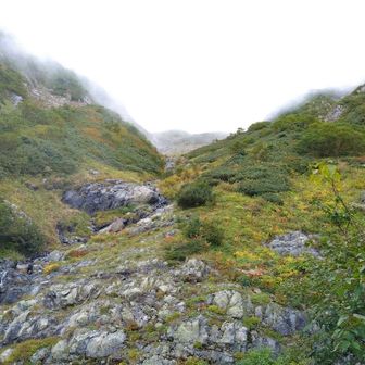 赤石岳と赤石小屋の分岐から赤石小屋へ降りました。