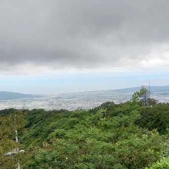 雲は多いですが、眺望はあります。