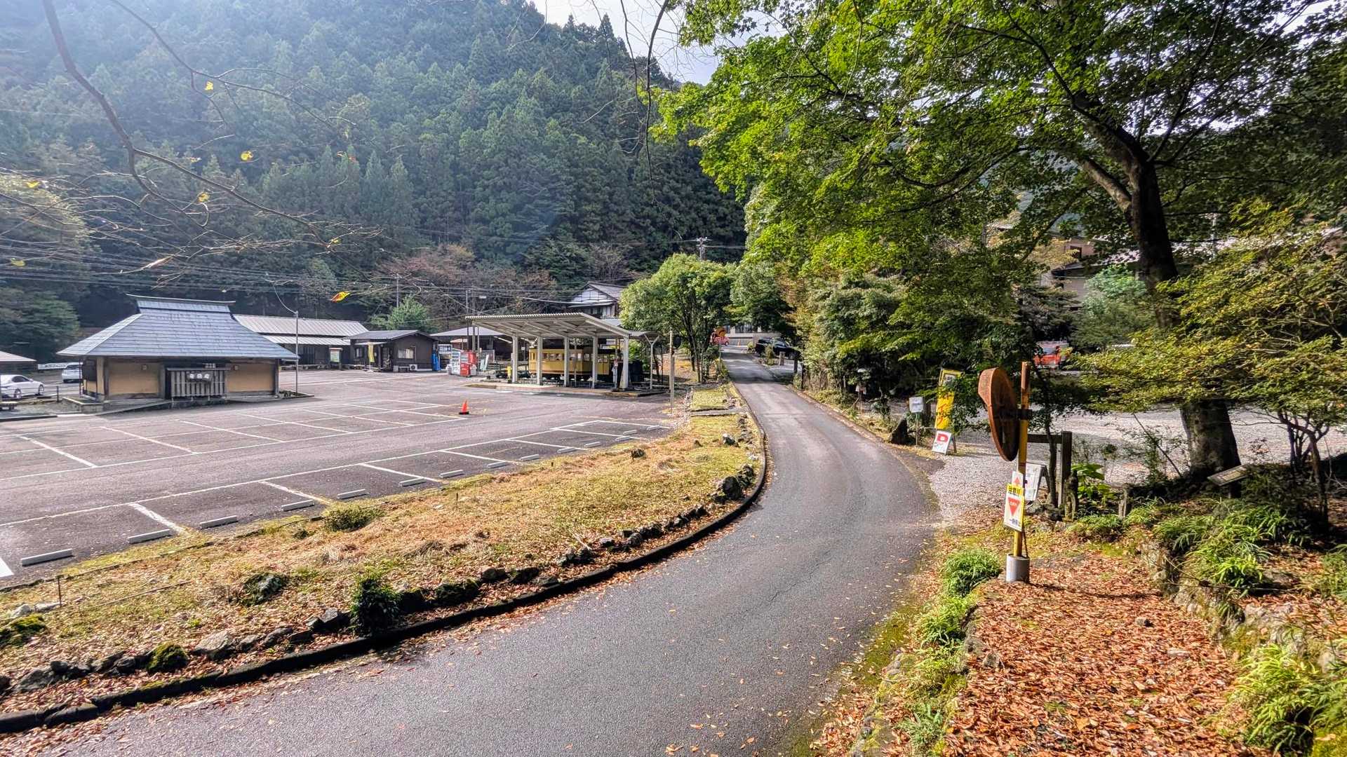 駐車場に戻ってきました😆
空いてる中ゆっくり夢のつり橋を堪能できてヨカッタです🙌