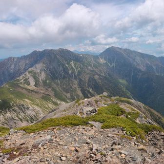 これから向かう方向
この辺はやっぱ山がデカい