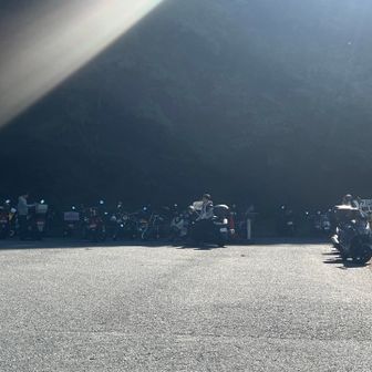 バイクも減ってるけどいつもより多い