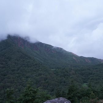 赤埴山の山頂標識はなし？磐梯山がドーン💥