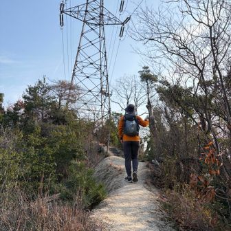 鉄塔に導かれる