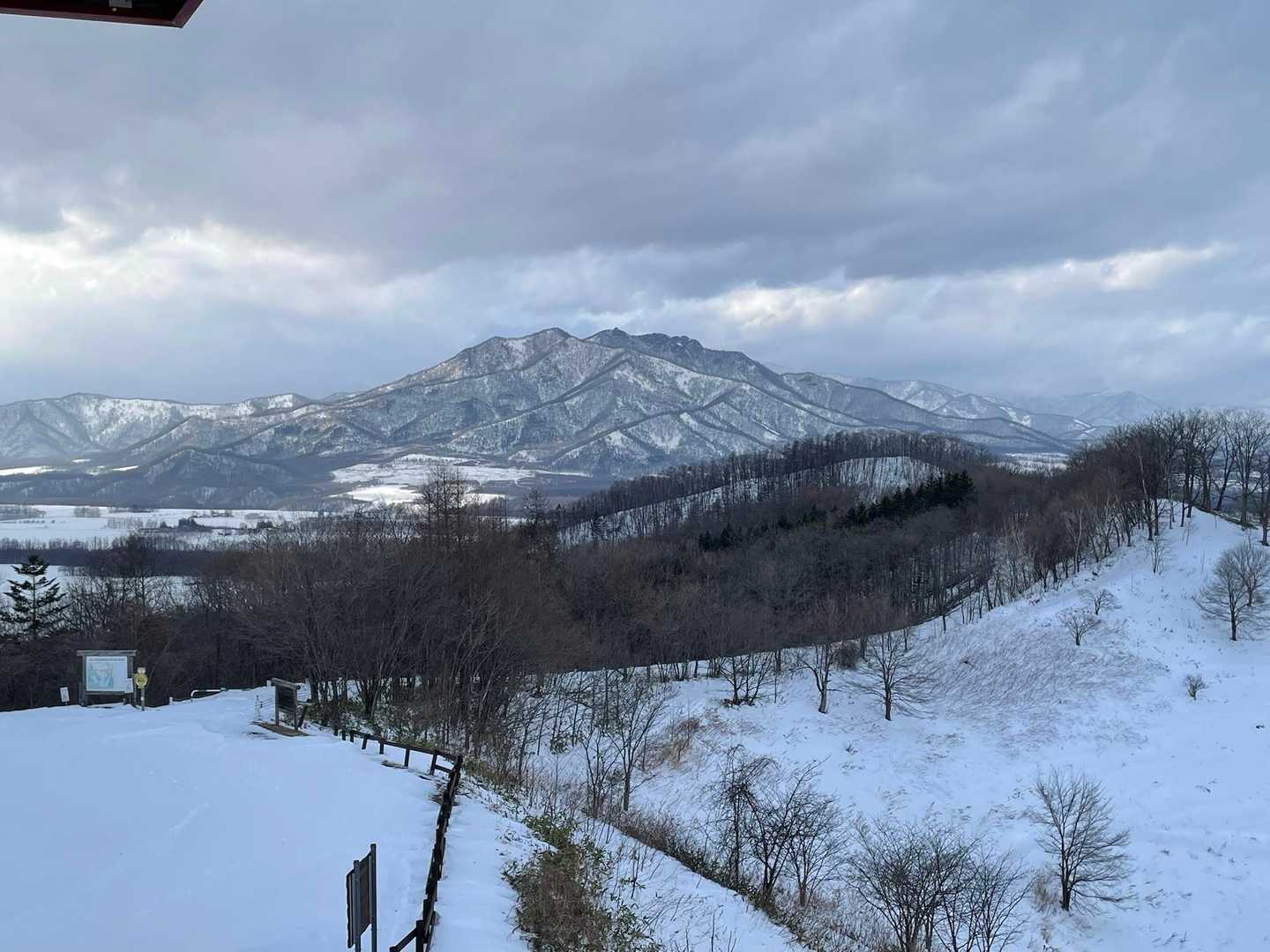 新嵐山遊歩道入口-新嵐山 周回コースの写真
