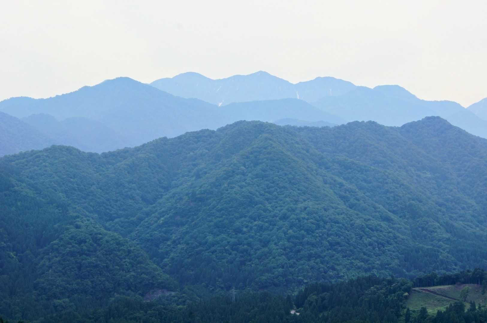 毛勝連峰も…✨️
