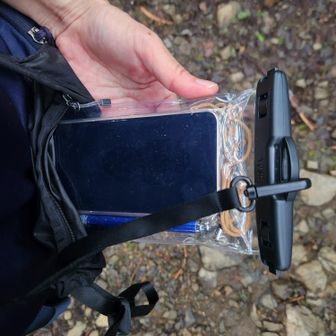 GWに屋久島行く前に買った防水スマホケース。