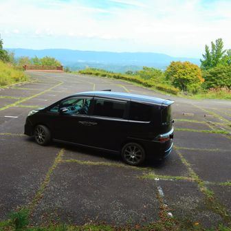 広～い駐車場…誰も居ません^^;