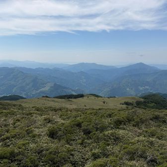 中津山と国見山