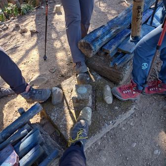 『ジャンダルム』にて
4人で来られてサイコー🎶