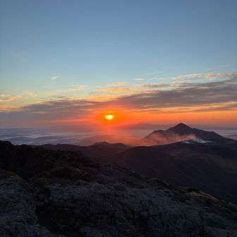 最高のご来光でした！
暴風でなかったらもっとゆっくり出来たけど
