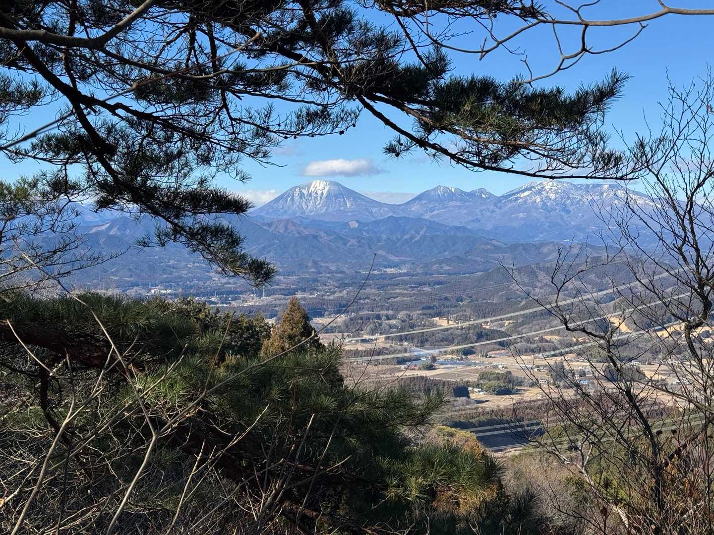 宇都宮市森林公園駐車場登山口-長倉山-手岡峠-斑根石山-富 周回コースの写真