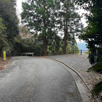 戻った
車はもう無し、先行者とは会わなかったけど？
そんな事はどうでも良いけど、戦争どうなるんだろうね