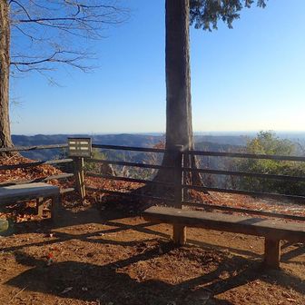 勝峰山手前の第一展望台（カメラの時刻がズレています）