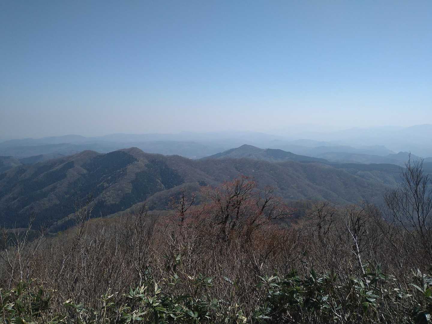 晴天でしたが黄砂で霞んで大山もほぼ見ることができませんでした