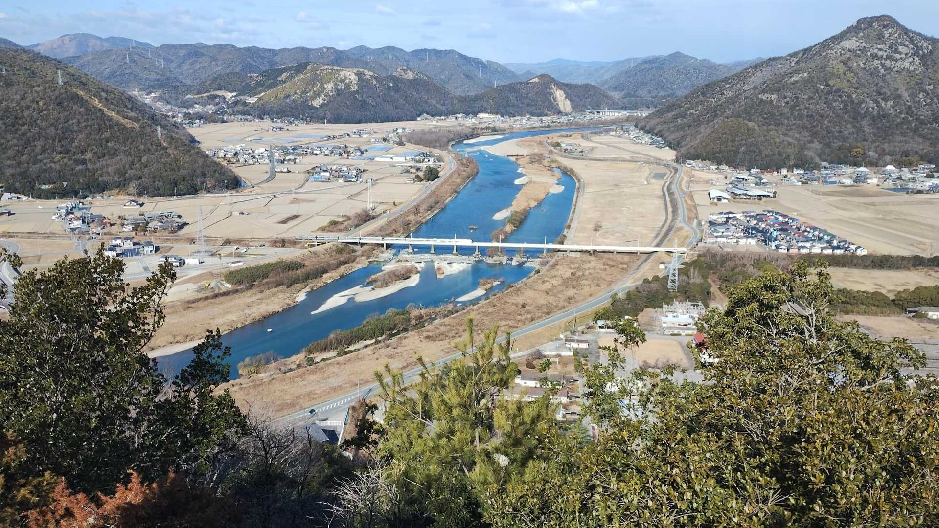 電車が走ってます!徳島には電車は走ってません