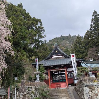 天空のお寺
久遠寺の裏鬼門を守る七面大明神
