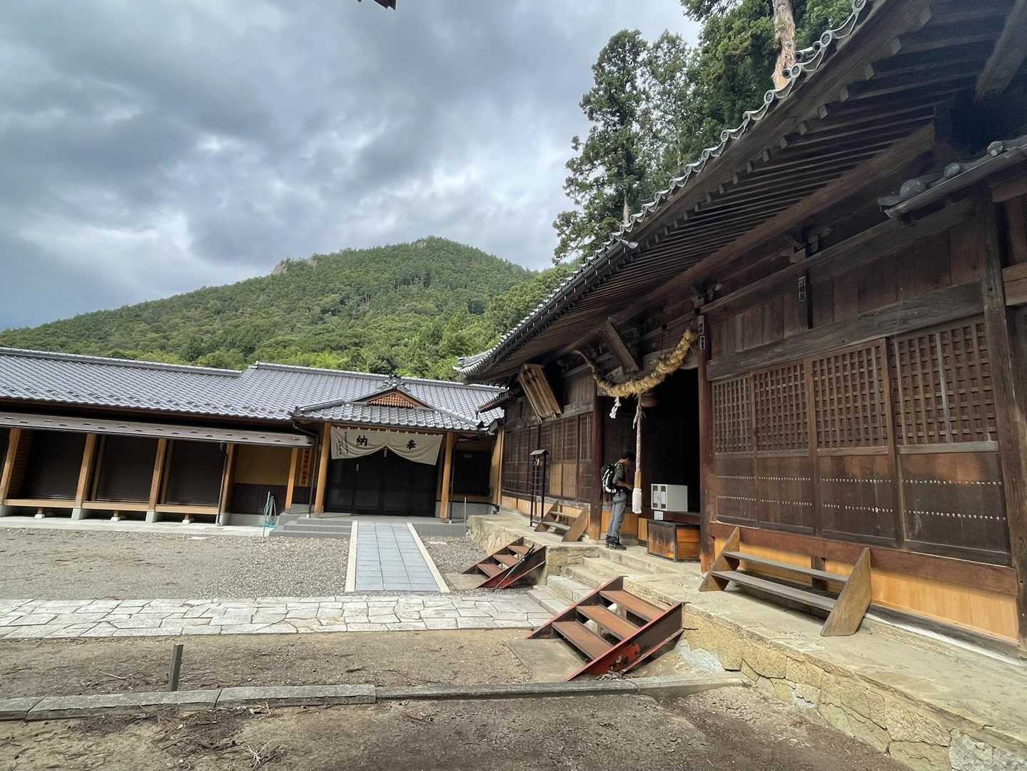 下山後坂城神社⛩に参拝🙏✨
この連休雨にも降られず怪我もなく山歩きできた事に感謝し、ご報告。