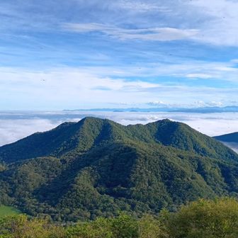 三ツ峰山