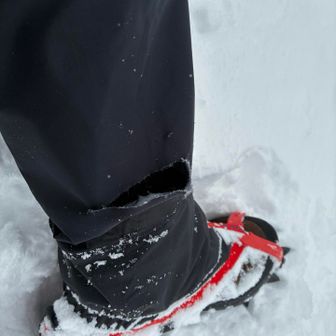 下山時にアイゼン引っ掛けてショック😨