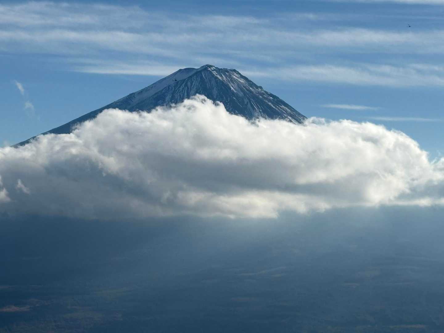 十二ヶ岳 | 十二の鋭峰を鎖・ロープ・ハシゴ・吊橋で越えるスリルの富士展望の山の写真